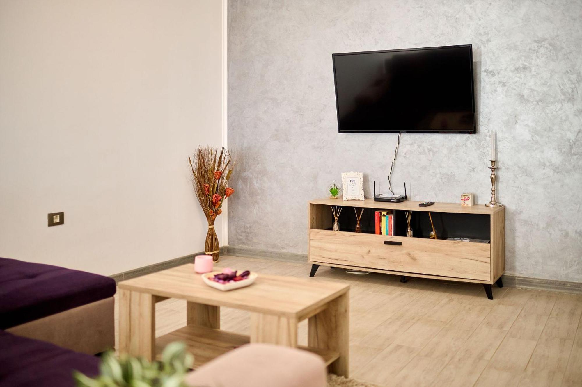 Evelyn'S Apartment Spa&Pool Beach Resort Mamaia Exterior foto